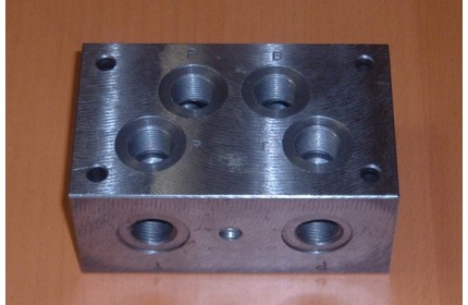 Kocka rozvodná, DR130